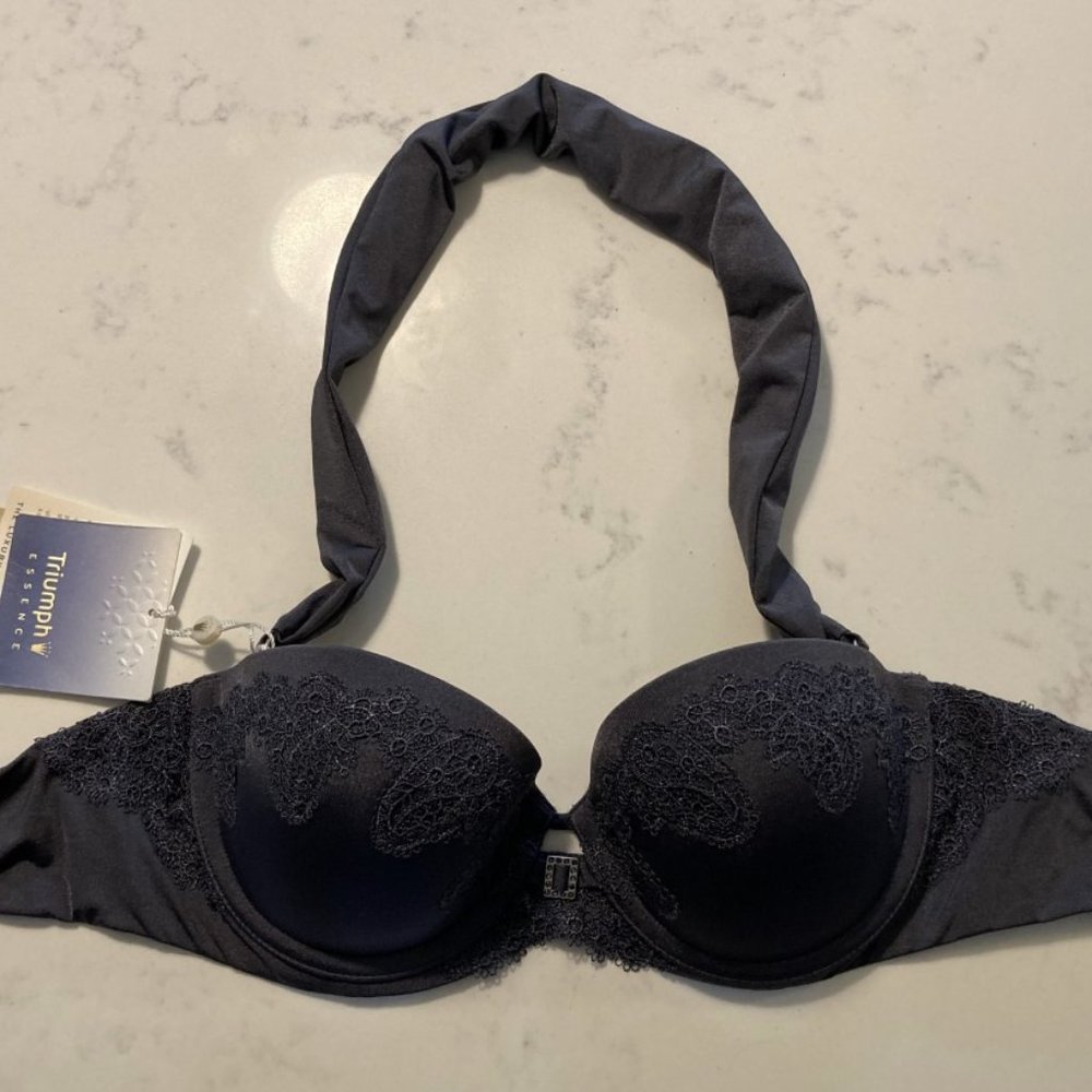 Triumph Convertible Strapless Bra- Size 32B